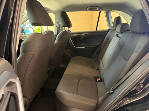Used 2025 Toyota RAV4 LE image 31