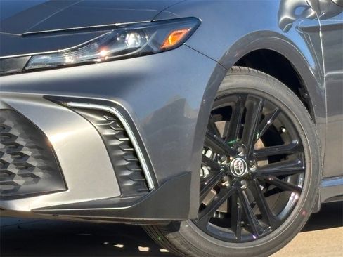 New 2026 Toyota Camry SE w/ Convenience Package image 2