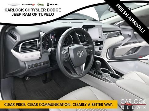 Used 2023 Toyota Camry SE image 11