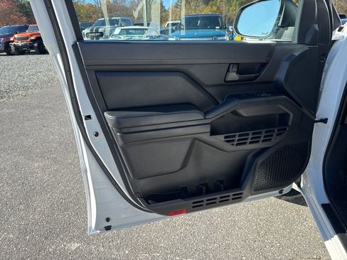 Used 2024 Toyota Tacoma SR image 22