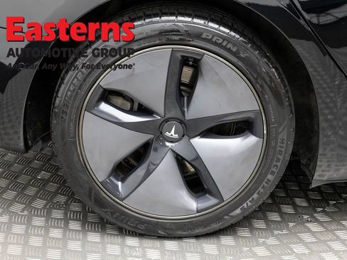 Used 2019 Tesla Model 3 Standard Range Plus RWD image 23