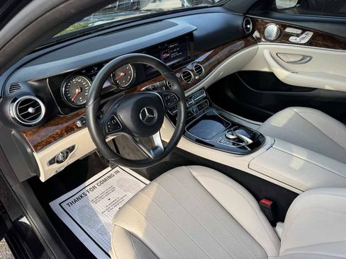 Used 2017 Mercedes-Benz E 300 4MATIC image 11