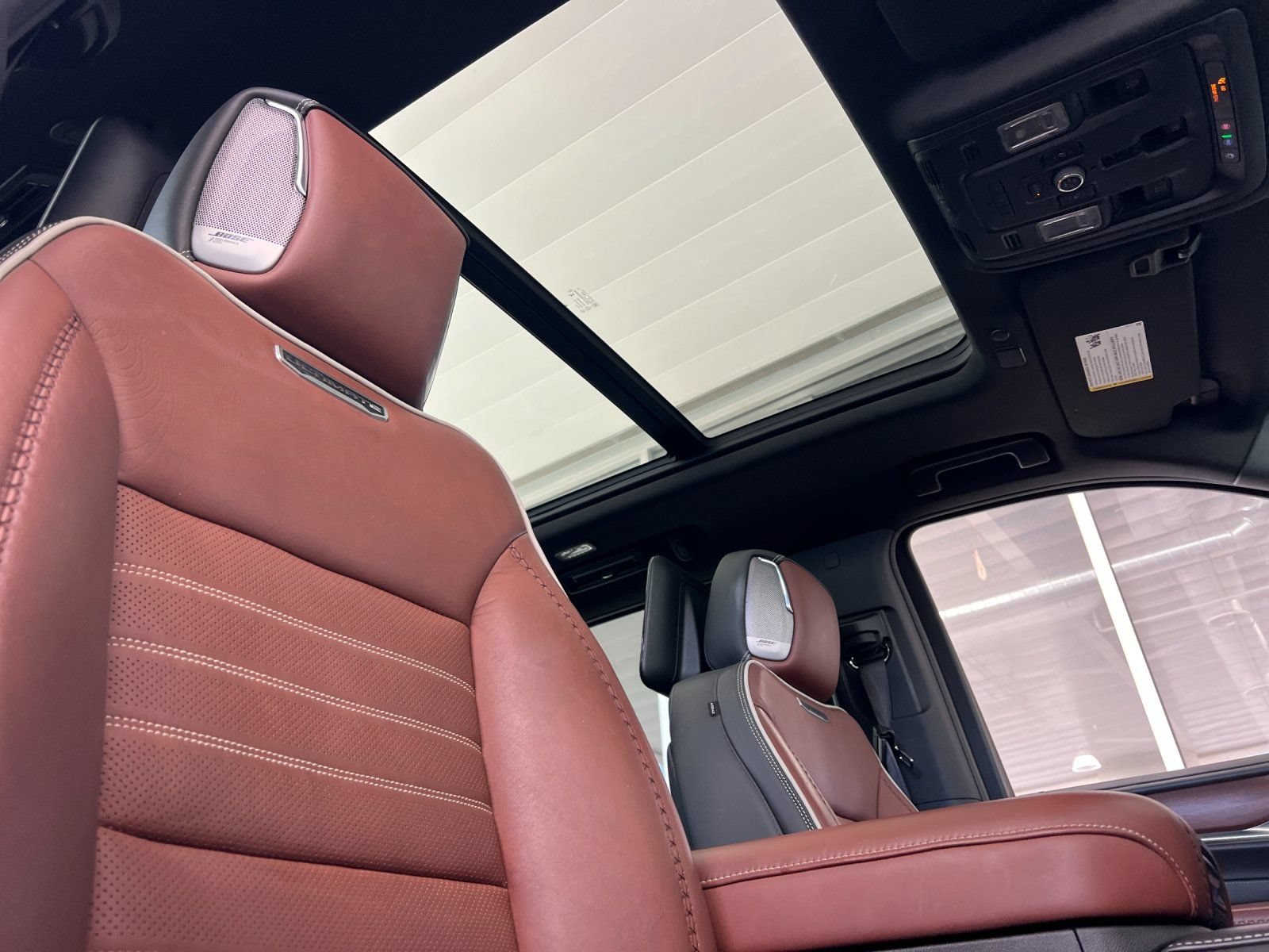 Used 2023 GMC Yukon Denali Ultimate w/ LPO, Floor Liner Package AWD/4WD image 19