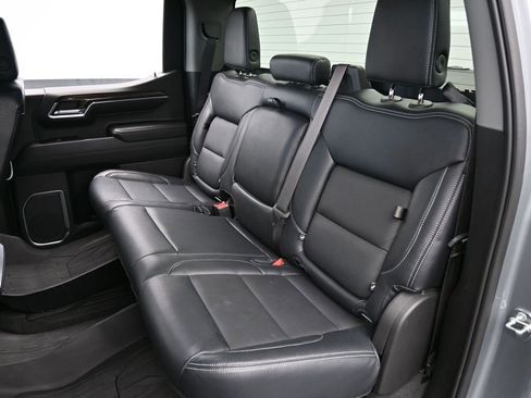 Used 2023 GMC Sierra 1500 Elevation w/ LPO, Elevation Black Package image 38