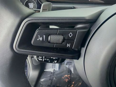 Certified 2025 Porsche Cayenne image 13