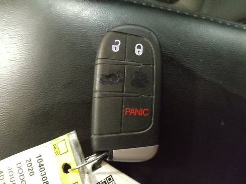 Used 2020 Dodge Journey SE w/ SE Popular Equipment Group FWD image 32