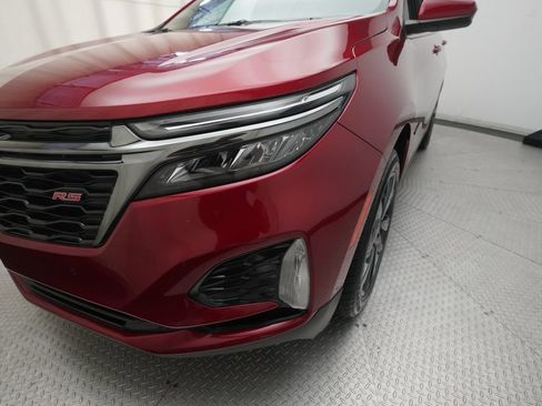 Used 2022 Chevrolet Equinox RS w/ LPO, Floor Liner Package AWD/4WD image 12