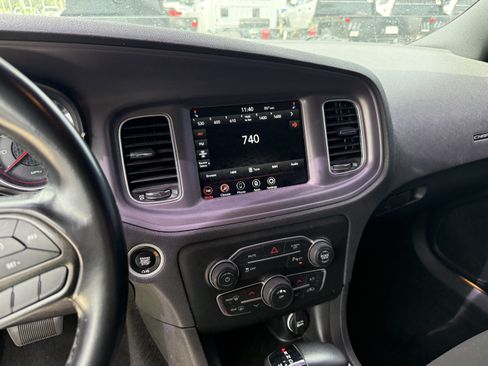 Used 2023 Dodge Charger SXT RWD image 19