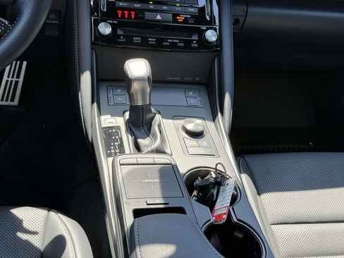 Used 2022 Lexus IS 350 F Sport w/ Memory Package AWD/4WD image 19