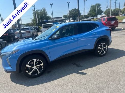 Used 2024 Chevrolet Trax RS w/ Driver Confidence Package FWD image 8