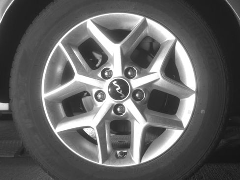 Used 2025 Kia Soul LX w/ LX Technology Package image 15