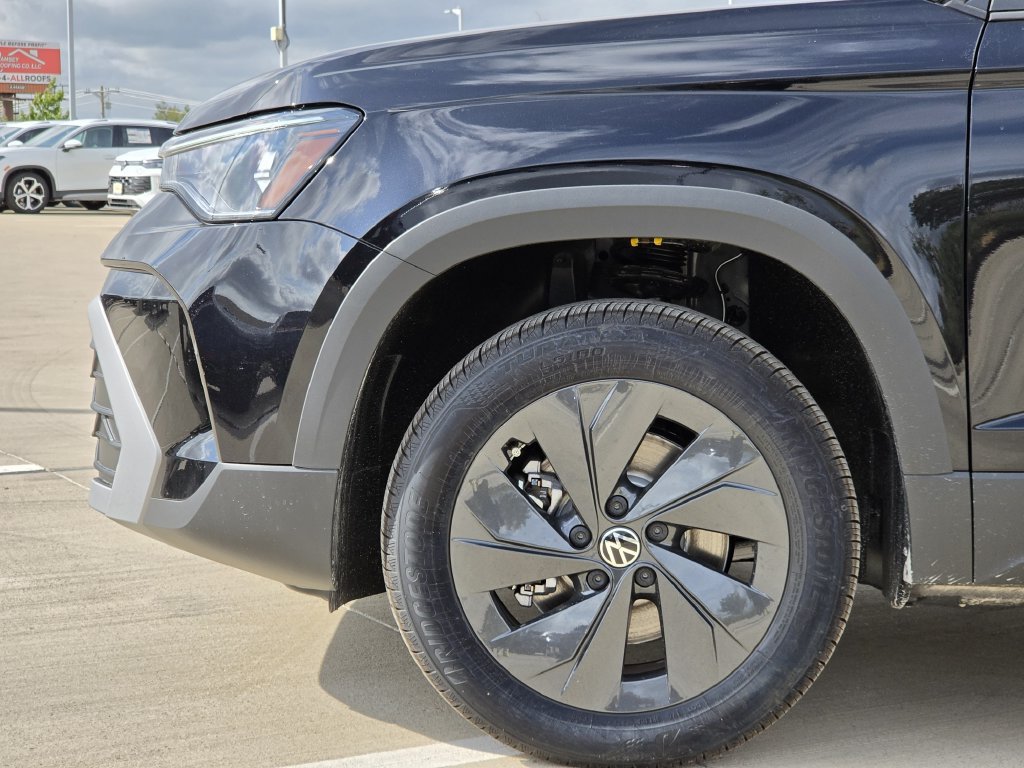 New 2027 Volkswagen Taos S FWD image 7