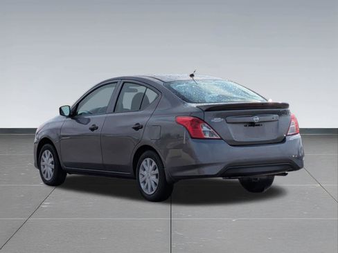 Used 2017 Nissan Versa S Plus FWD image 5