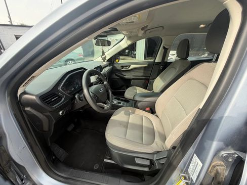 Used 2022 Ford Escape S FWD image 8