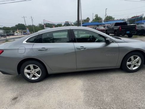 Used 2024 Chevrolet Malibu LT FWD image 9