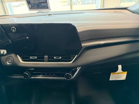 New 2027 Chevrolet Equinox LT AWD/4WD image 29