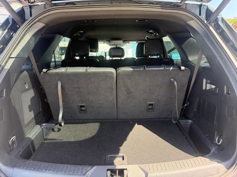 Used 2025 Ford Explorer ST-Line w/ ST-Line Street Pack AWD/4WD image 15