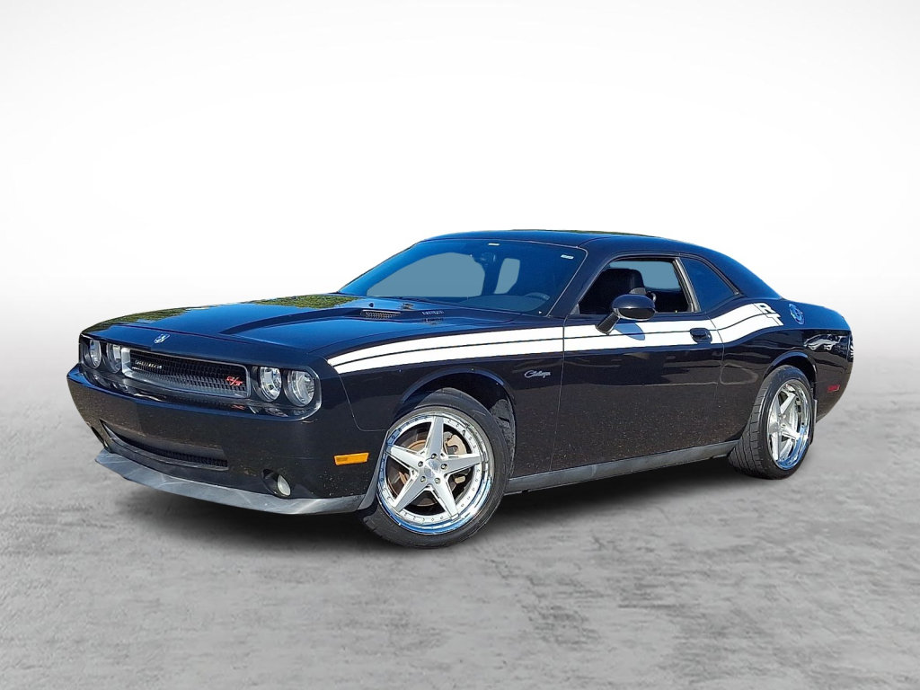 Used 2010 Dodge Challenger R/T RWD image 1