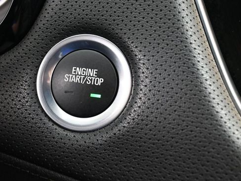 Used 2024 Cadillac XT6 Luxury image 50