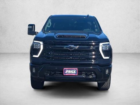 Used 2024 Chevrolet Silverado 2500 LTZ w/ LTZ Plus Package AWD/4WD image 2