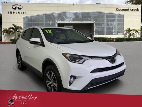 Used 2018 Toyota RAV4 XLE FWD image 1