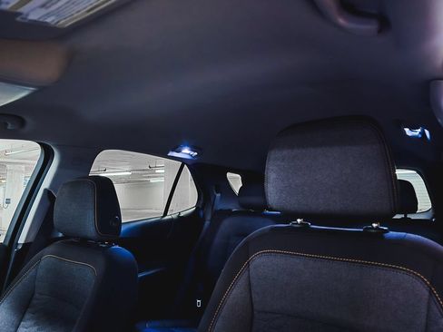 Used 2018 Chevrolet Equinox LT AWD/4WD image 19