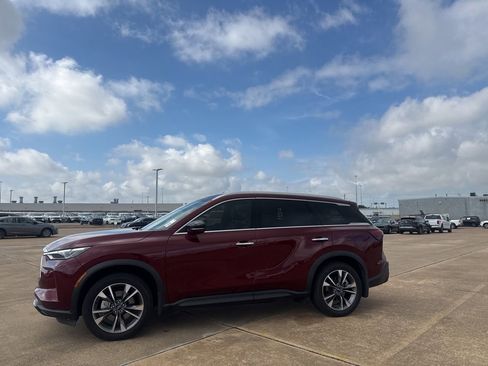 Used 2023 INFINITI QX60 Luxe w/ Cargo Package FWD image 12