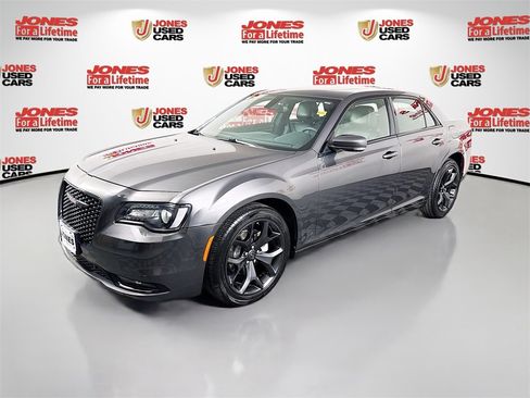 Used 2023 Chrysler 300 S image 16