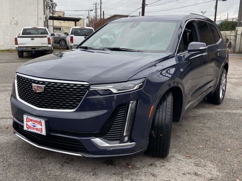 Used 2025 Cadillac XT6 Premium Luxury image 26