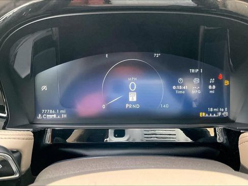 Used 2023 Lincoln Corsair FWD image 15