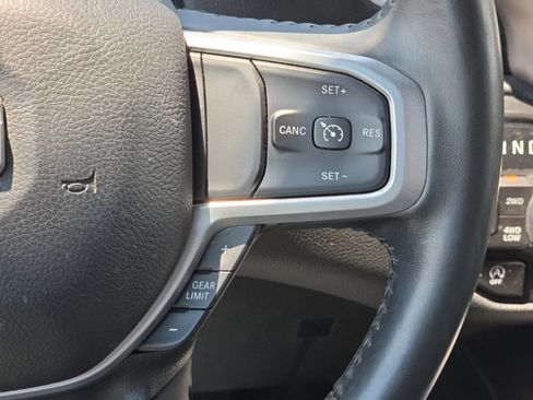 Used 2023 RAM 1500 Big Horn AWD/4WD image 29