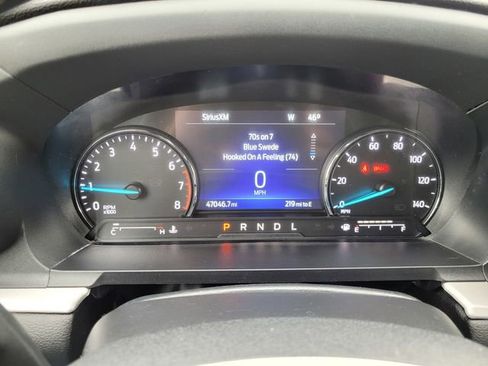 Certified 2022 Ford Explorer XLT w/ Equipment Group 202A image 27