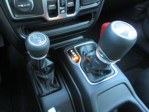 Used 2024 Jeep Wrangler Sahara w/ Technology Group image 31