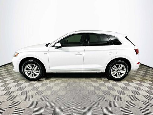 Certified 2023 Audi Q5 2.0T Premium w/ Convenience Package AWD/4WD image 4