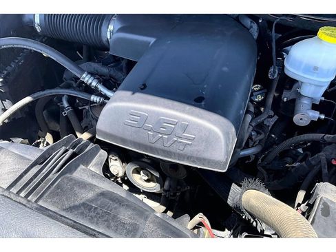 Used 2022 RAM 1500 Classic Warlock w/ Warlock All Terrain Package AWD/4WD image 31