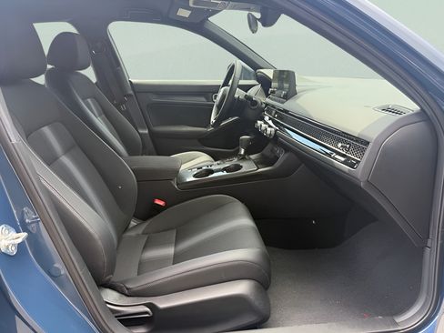 Used 2026 Honda Civic Sport image 13