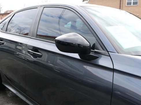 Used 2023 Honda Civic Sport image 9