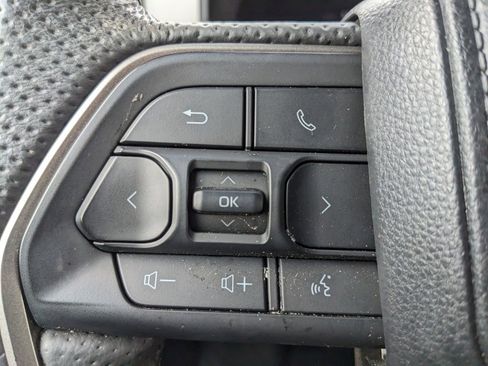 Used 2025 Toyota Tundra Limited image 26