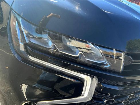 Used 2024 Chevrolet Tahoe Z71 w/ Luxury Package image 31