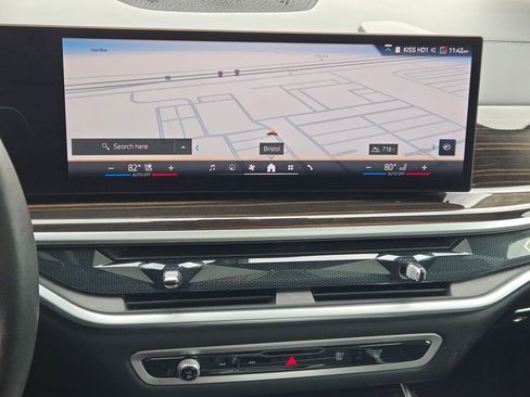 Used 2025 BMW X7 xDrive40i image 27