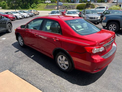 Used 2011 Toyota Corolla LE FWD image 9