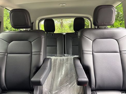 New 2026 Lincoln Aviator AWD image 51