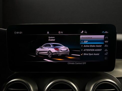 Used 2019 Mercedes-Benz C 300 4MATIC Sedan image 34