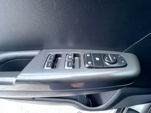 Used 2018 Kia Sportage LX image 13