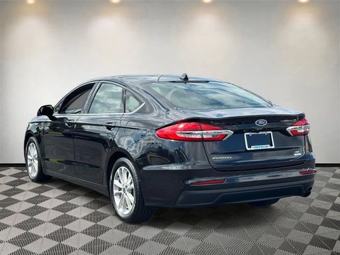 Used 2020 Ford Fusion SE FWD image 5