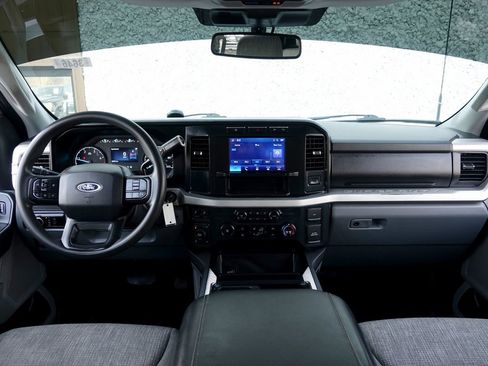 Used 2023 Ford F250 XLT w/ FX4 Off-Road Package image 43