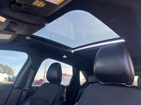 Certified 2023 Ford Escape ST-Line w/ Tech Pack #1 image 21