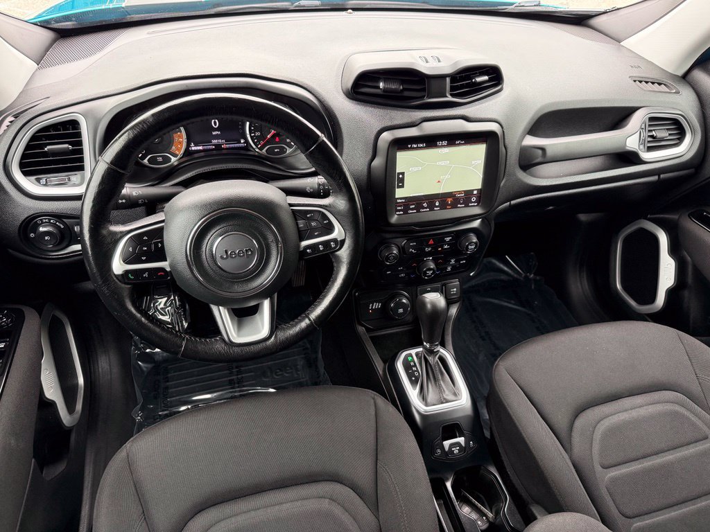Used 2021 Jeep Renegade Latitude w/ Luxury Group I AWD/4WD image 21