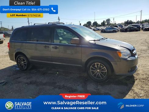Used 2017 Dodge Grand Caravan SXT FWD image 5