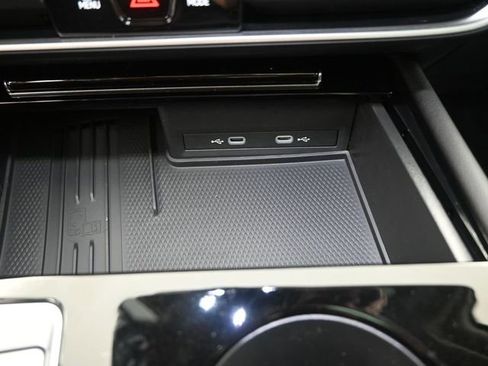 New 2026 Volkswagen Atlas Peak Edition image 9